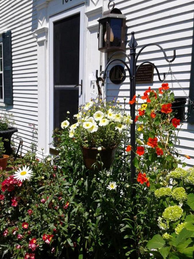 The Inn At Yarmouth Port Bagian luar foto